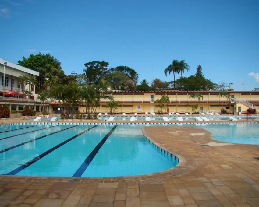 Foto que ilustra matéria sobre clubes em Campinas mostra a piscina do Clube Bonfim Recreativo e Social (Foto: Divulgação)