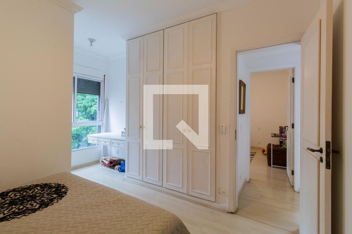 Apartamento, 4 quartos, 270 m² - Foto 64