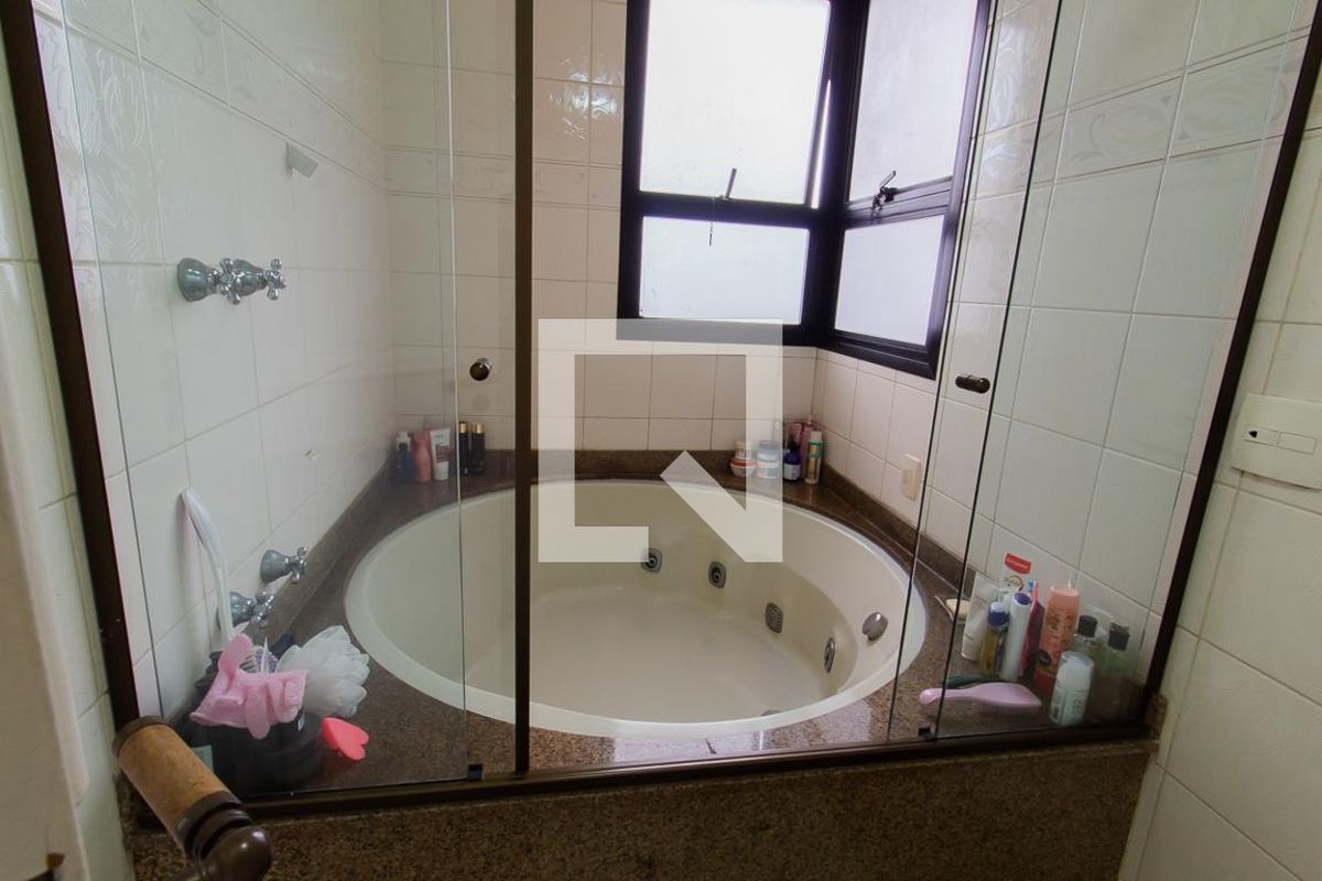 Apartamento, 4 quartos, 270 m² - Foto 112