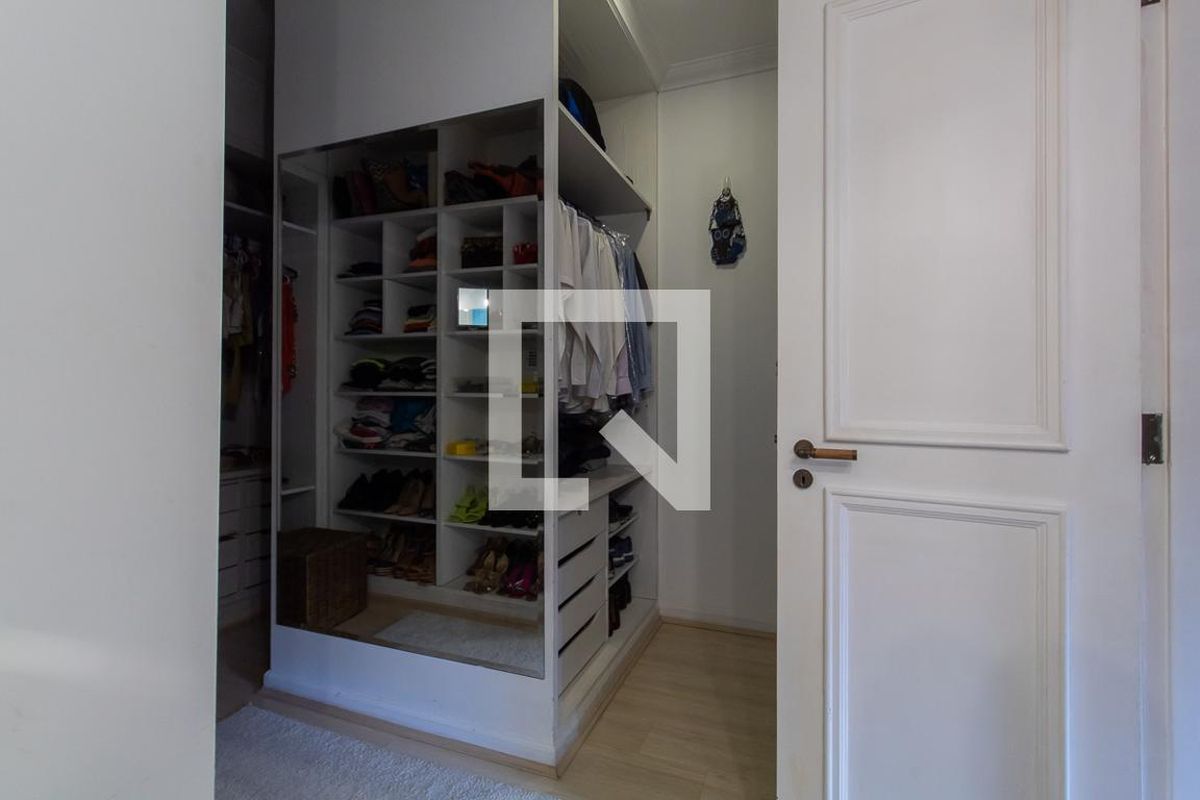 Apartamento, 4 quartos, 270 m² - Foto 98