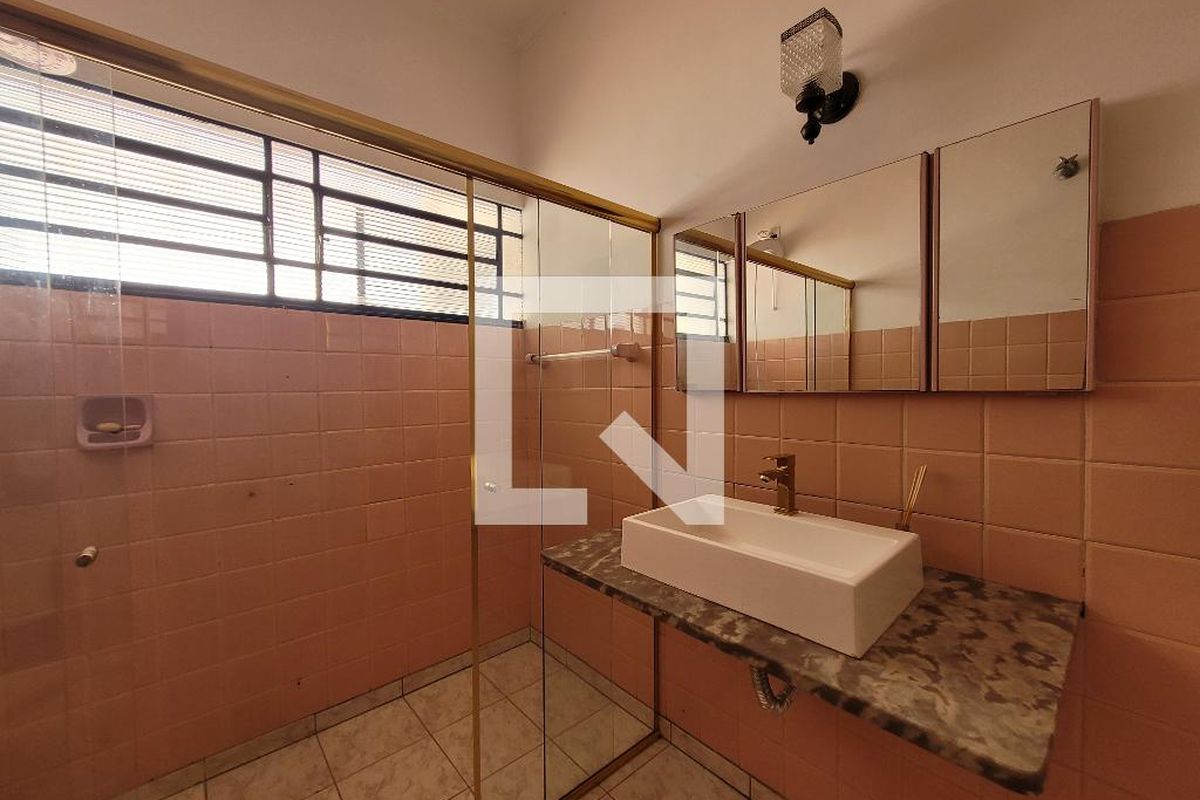 Casa à Venda - Bosque, 4 Quartos,  255 m2 em , Campinas - sp | SoloBR