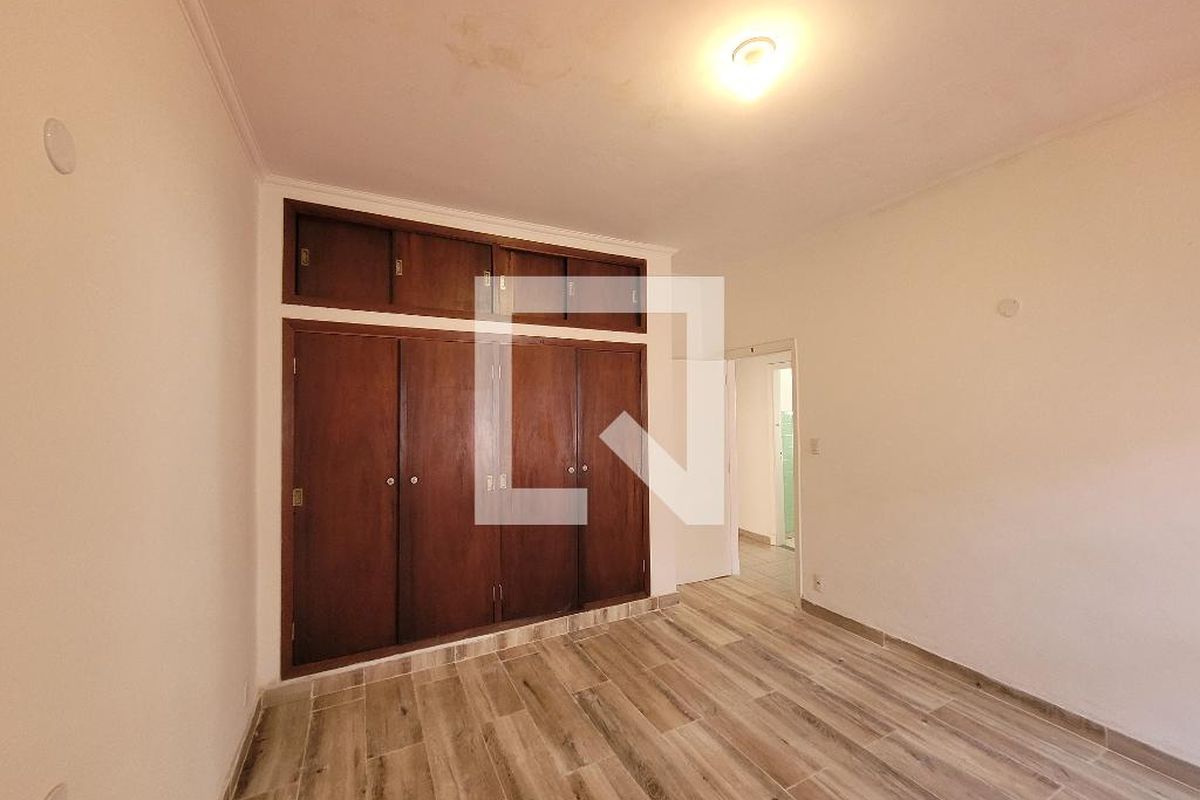 Casa à Venda - Bosque, 4 Quartos,  255 m2 em , Campinas - sp | SoloBR