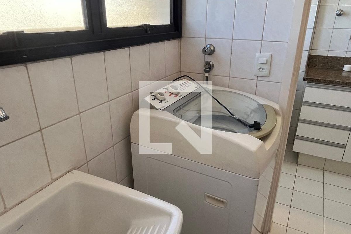 Apartamento à Venda - Centro, 1 Quarto,  87 m2 em , Campinas - sp | SoloBR