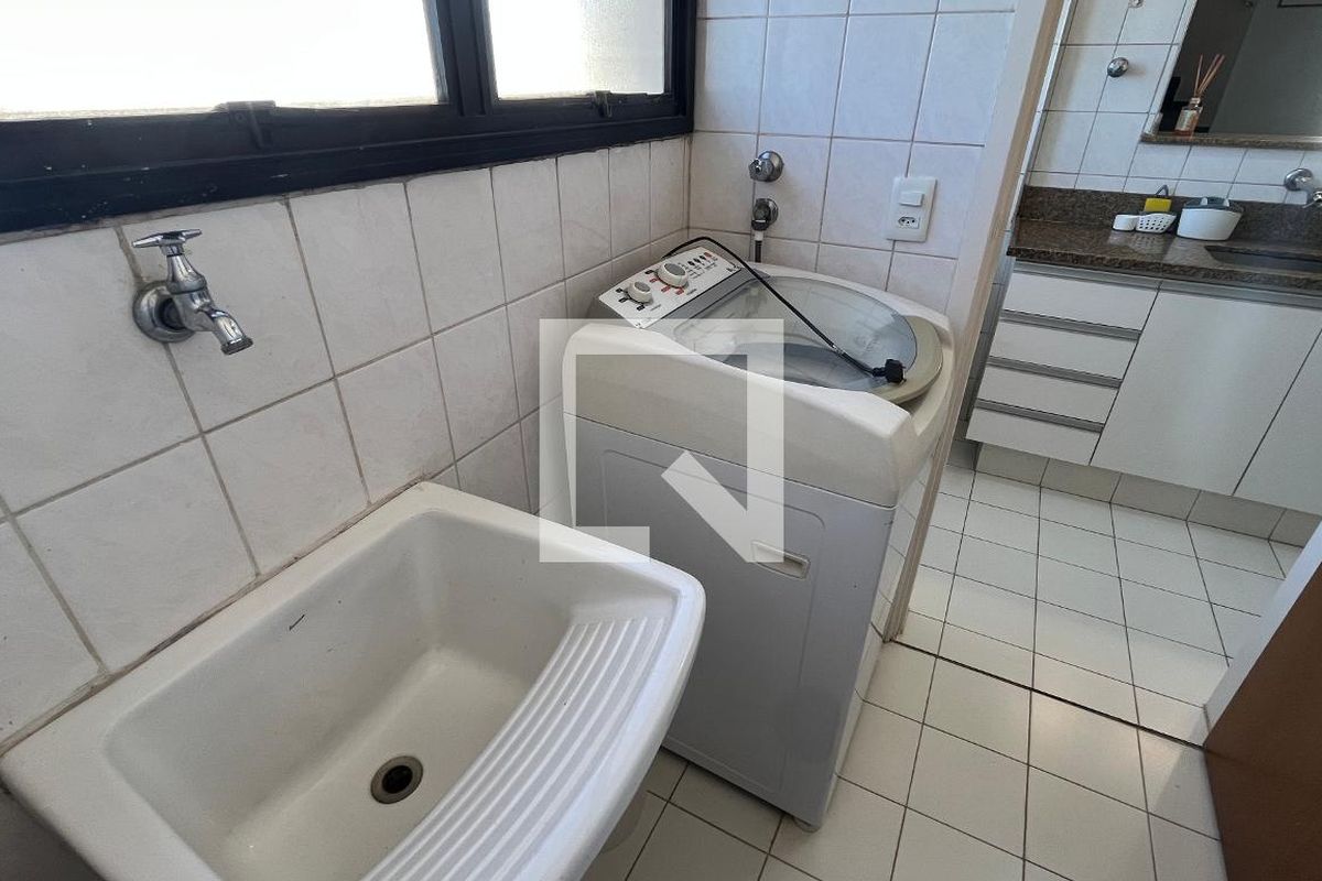 Apartamento à Venda - Centro, 1 Quarto,  87 m2 em , Campinas - sp | SoloBR