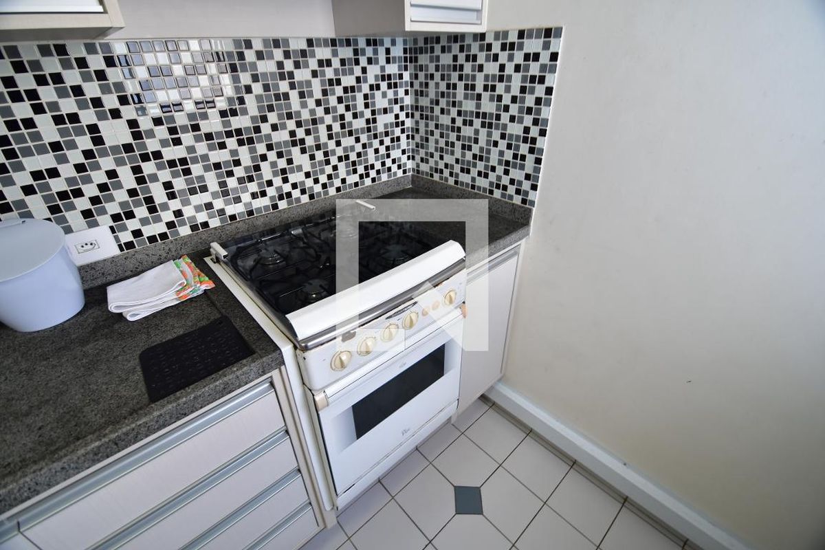 Apartamento à Venda - Cambuí, 1 Quarto,  74 m2 em , Campinas - sp | SoloBR