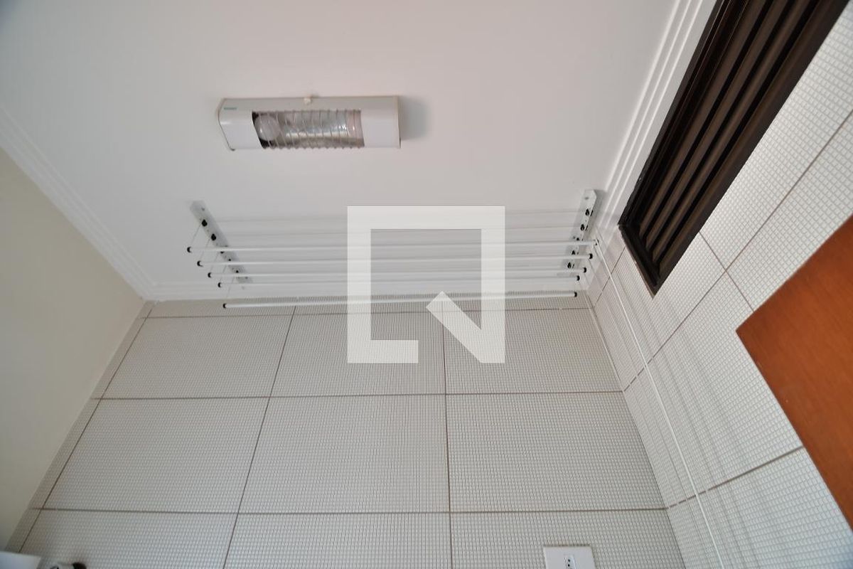 Apartamento à Venda - Cambuí, 1 Quarto,  74 m2 em , Campinas - sp | SoloBR