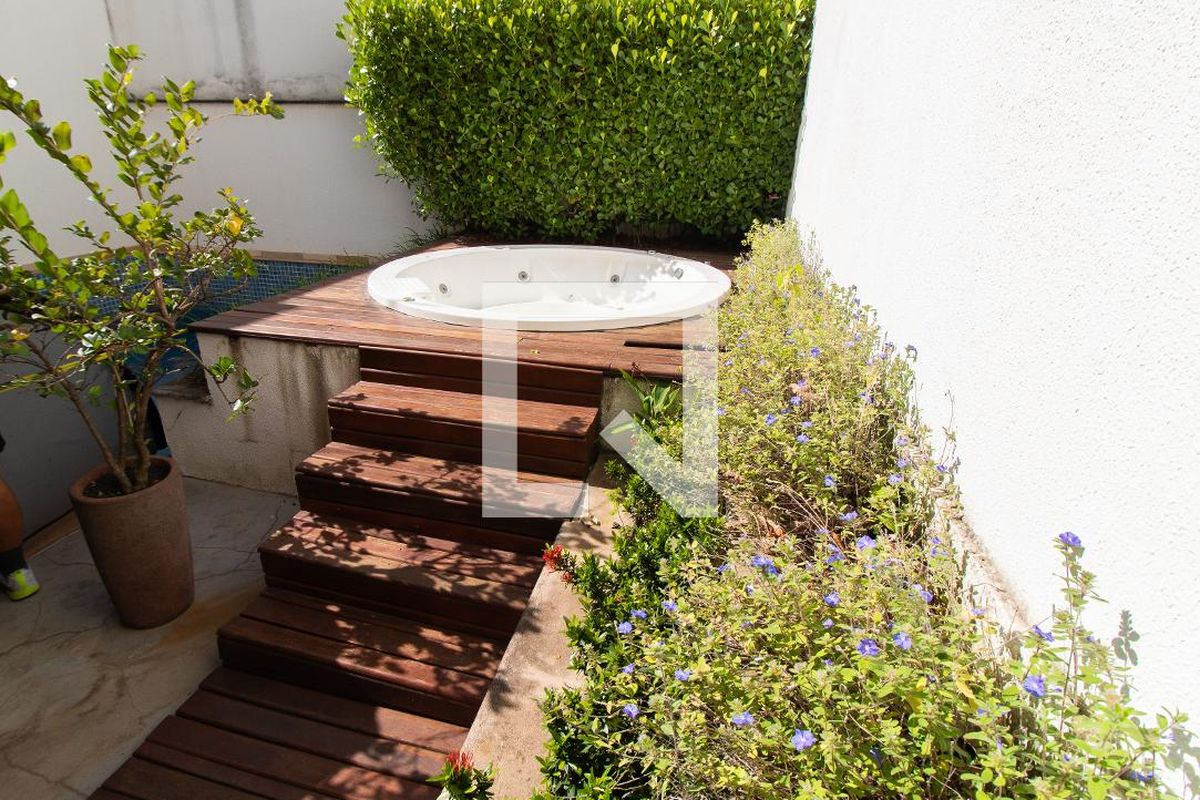 Apartamento à Venda - Cambuí, 2 Quartos,  110 m2 em , Campinas - sp | SoloBR