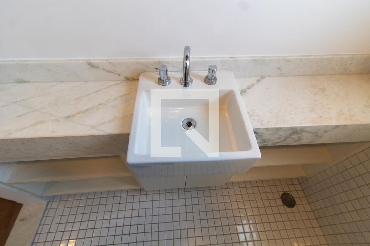 Apartamento à Venda - Cambuí, 2 Quartos,  110 m2 em , Campinas - sp | SoloBR