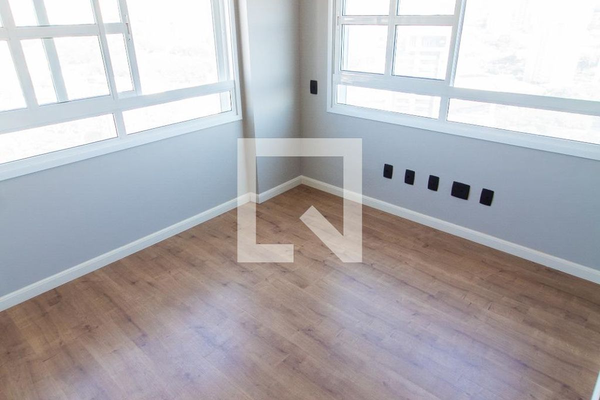 Apartamento à Venda - Cambuí, 2 Quartos,  110 m2 em , Campinas - sp | SoloBR