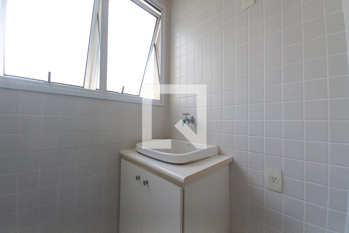Apartamento à Venda - Cambuí, 1 Quarto,  40 m2 em , Campinas - sp | SoloBR