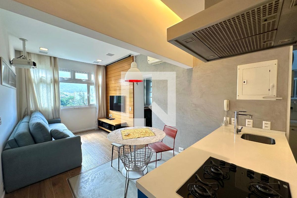 Apartamento, 2 quartos, 70 m² - Foto 2