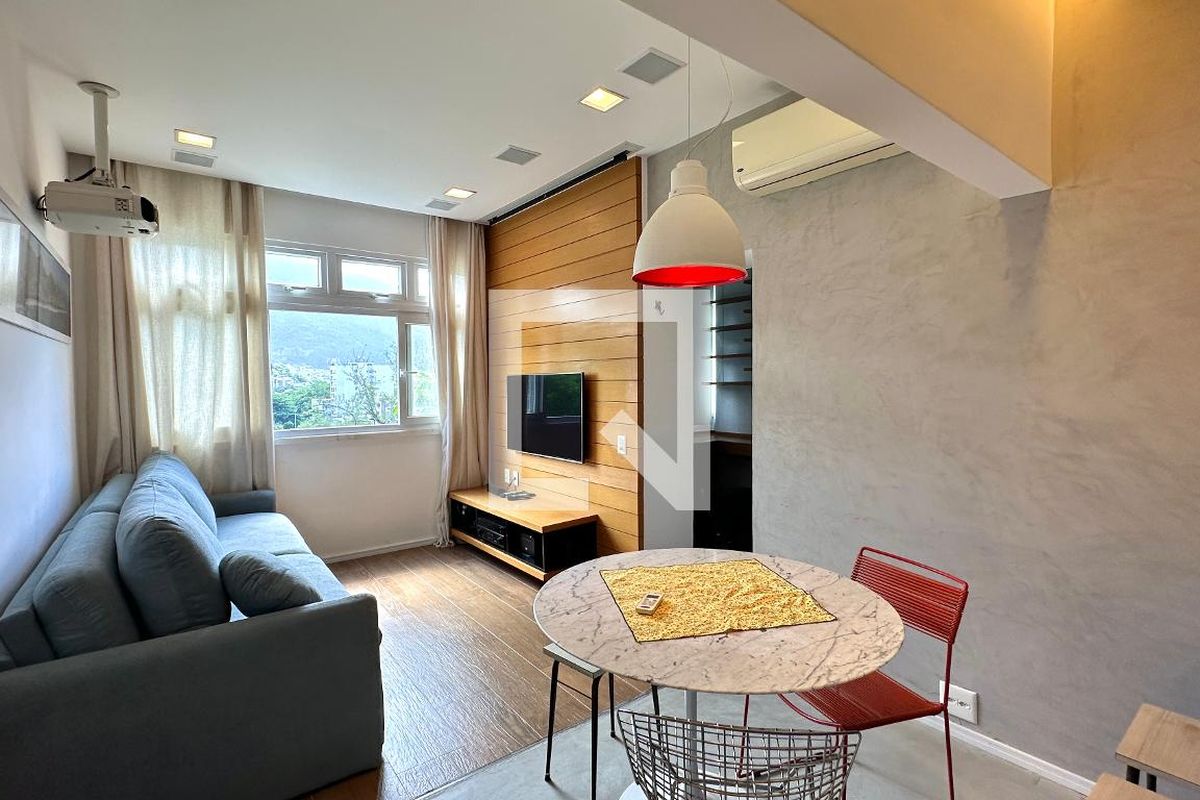 Apartamento, 2 quartos, 70 m² - Foto 1