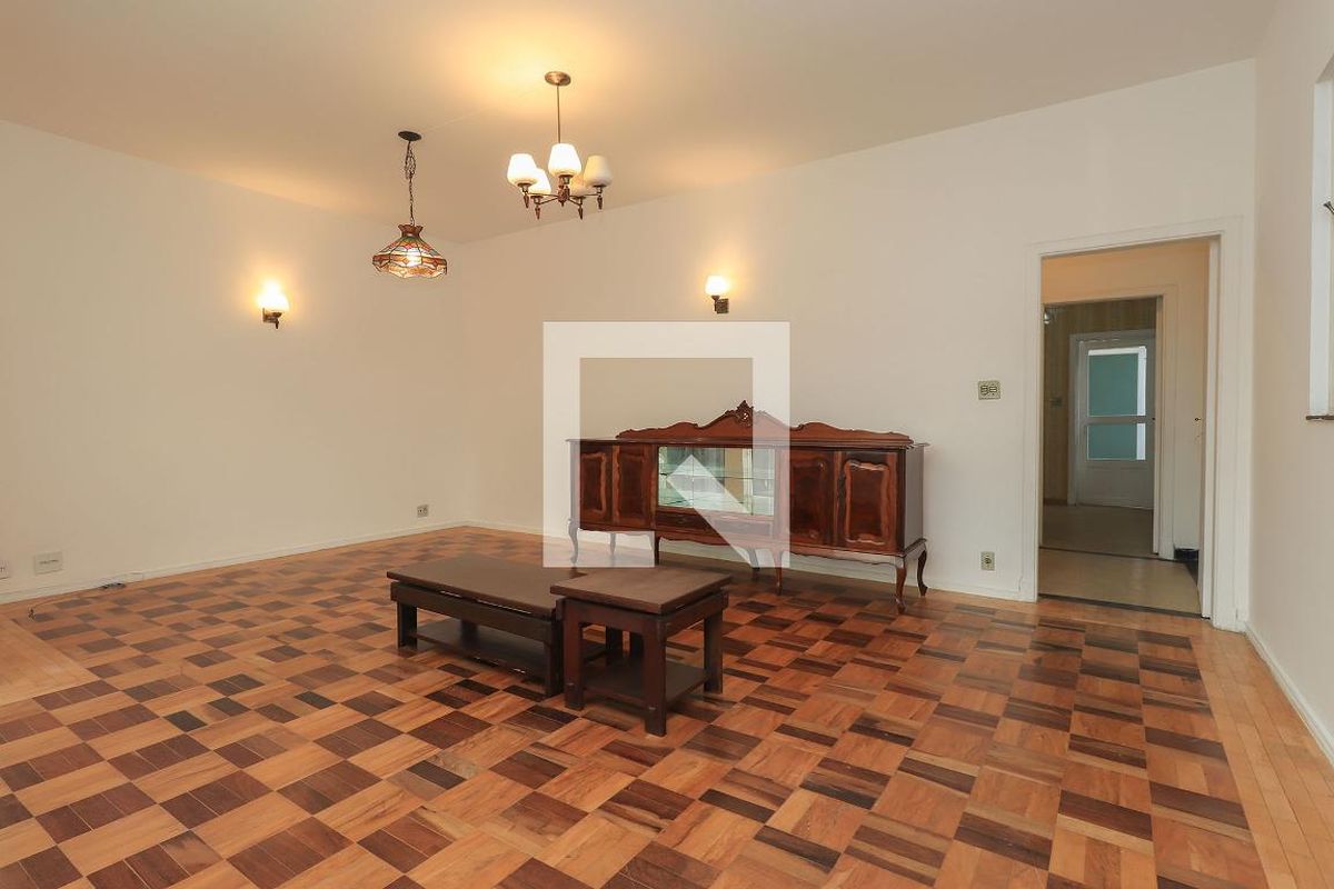 Casa, 5 quartos, 208 m² - Foto 2