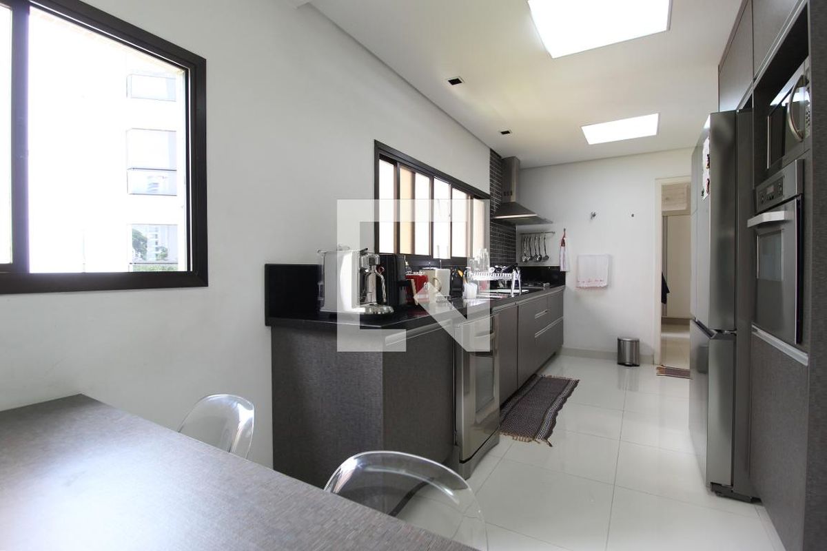 Apartamento, 3 quartos, 210 m² - Foto 37