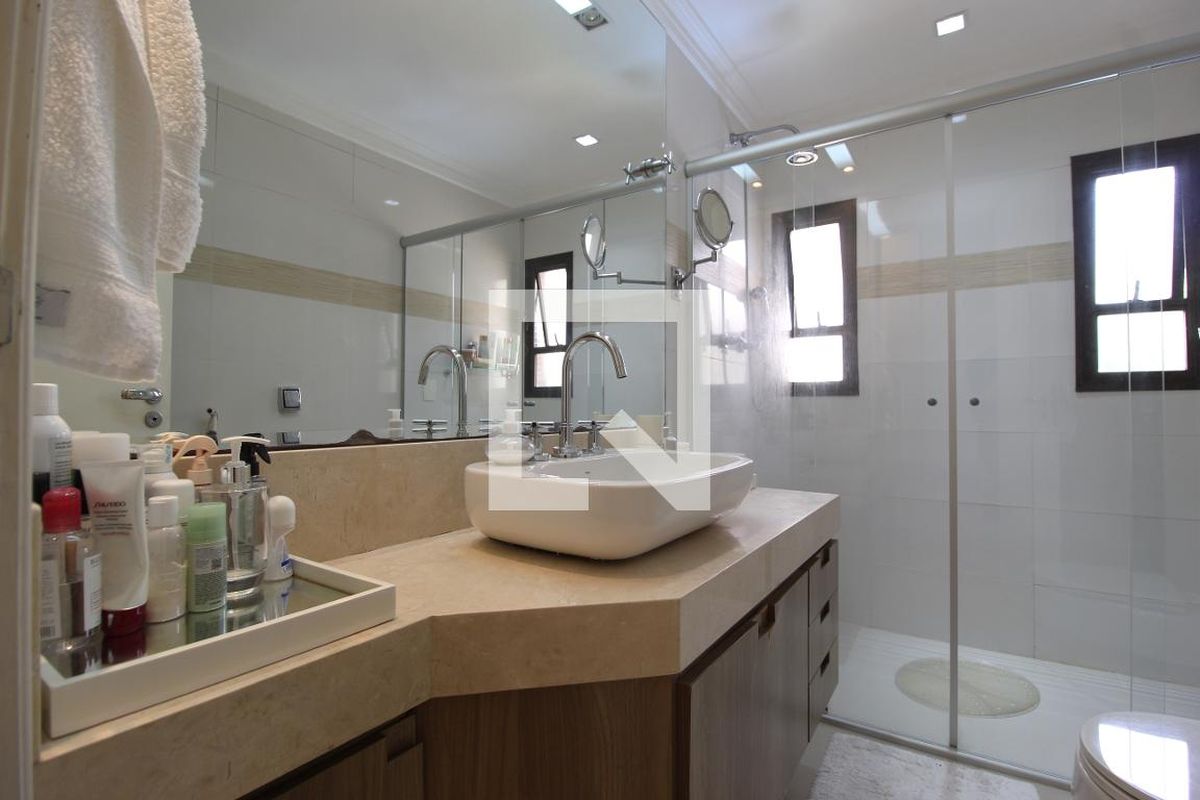 Apartamento, 3 quartos, 210 m² - Foto 22