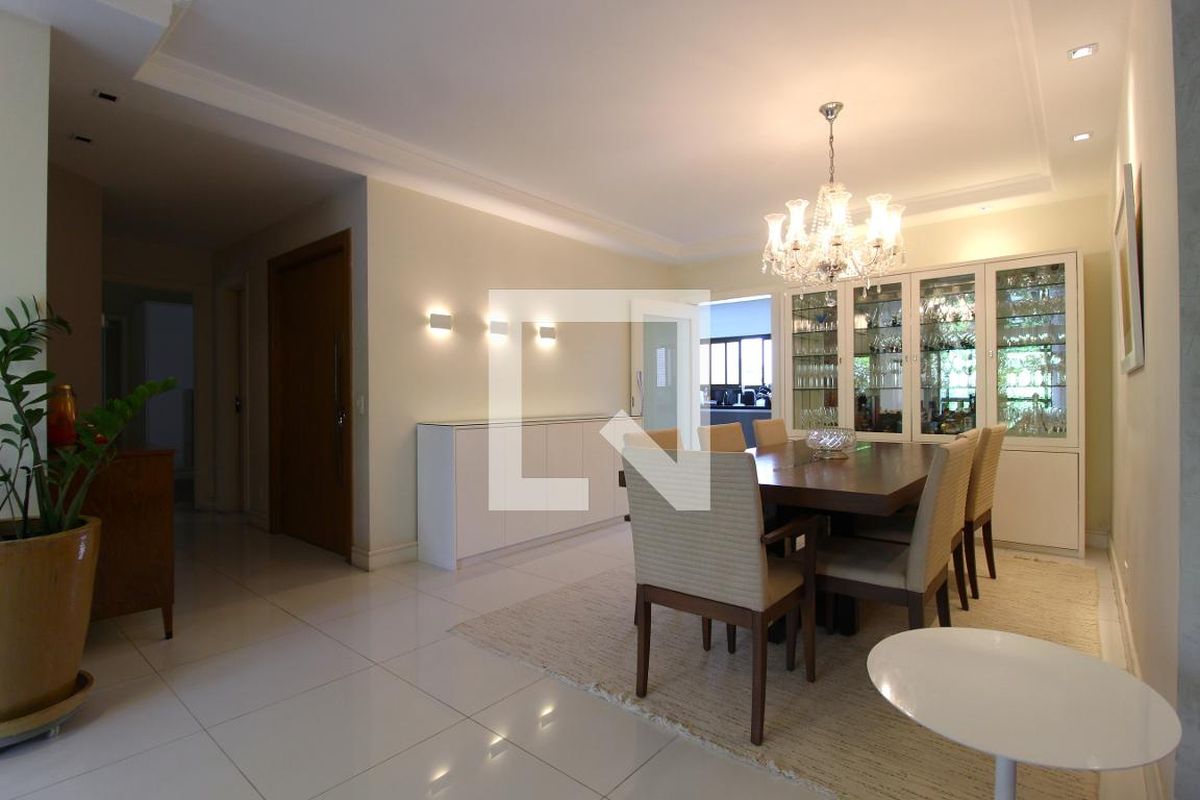 Apartamento, 3 quartos, 210 m² - Foto 3