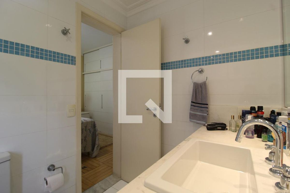 Apartamento, 3 quartos, 210 m² - Foto 15