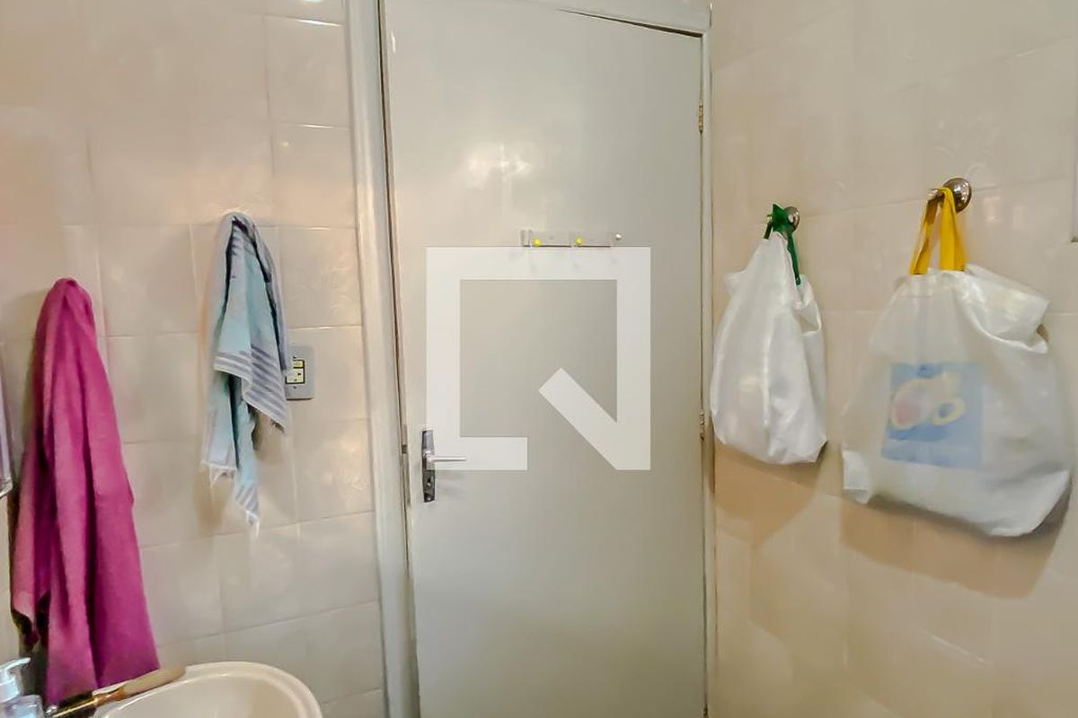 Casa, 3 quartos, 220 m² - Foto 47
