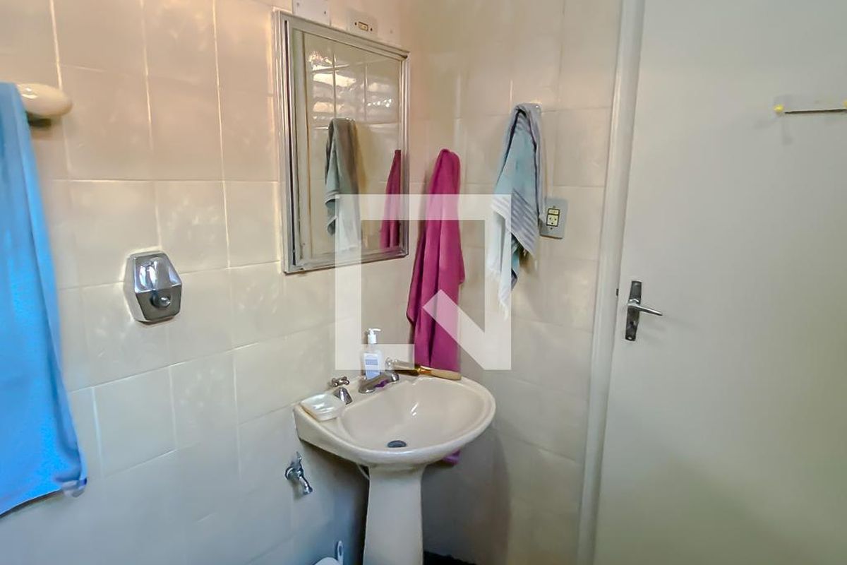 Casa, 3 quartos, 220 m² - Foto 46
