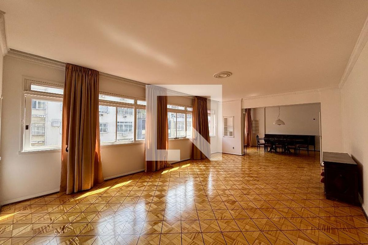 Apartamento, 3 quartos, 230 m² - Foto 2