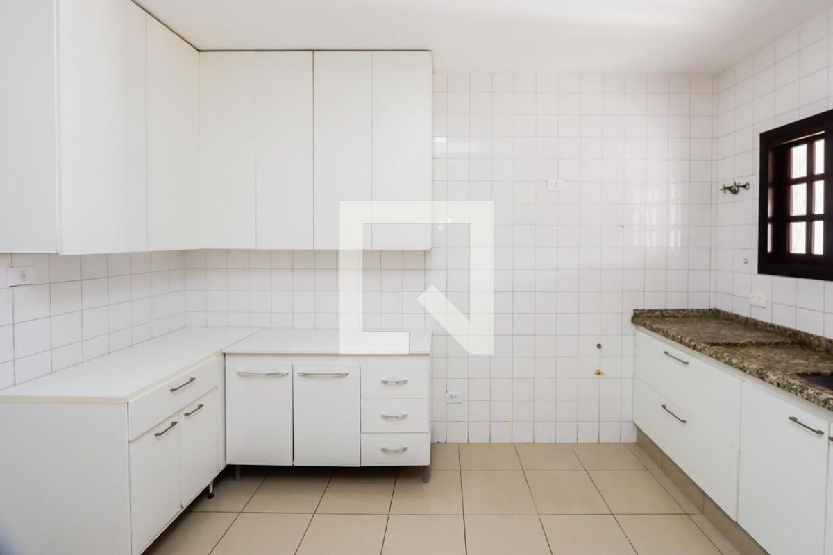 Casa, 2 quartos, 182 m² - Foto 10