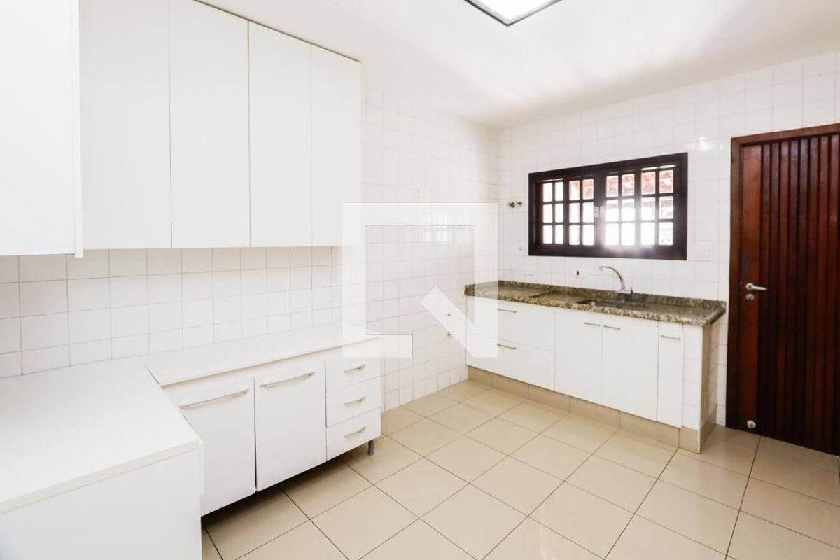 Casa, 2 quartos, 182 m² - Foto 9