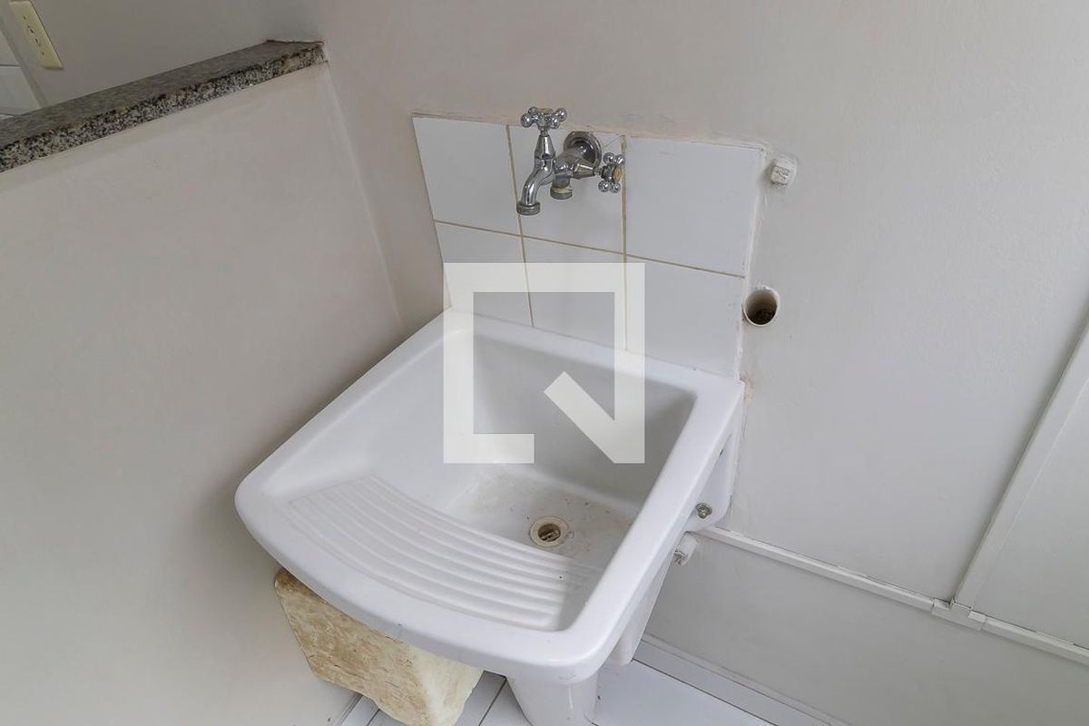 Apartamento à Venda - Mansões Santo Antônio, 2 Quartos,  60 m2 em , Campinas - sp | SoloBR