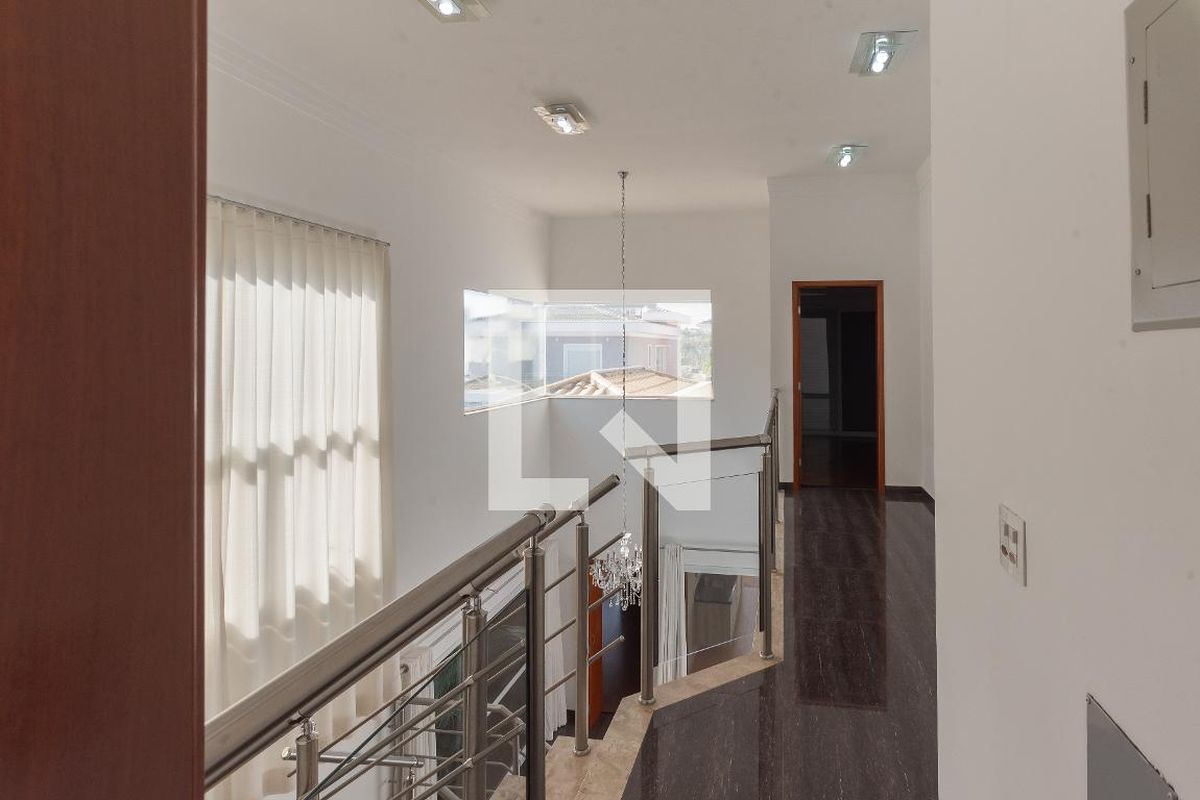 Casa à Venda - Swiss Park, 4 Quartos,  265 m2 em , Campinas - sp | SoloBR