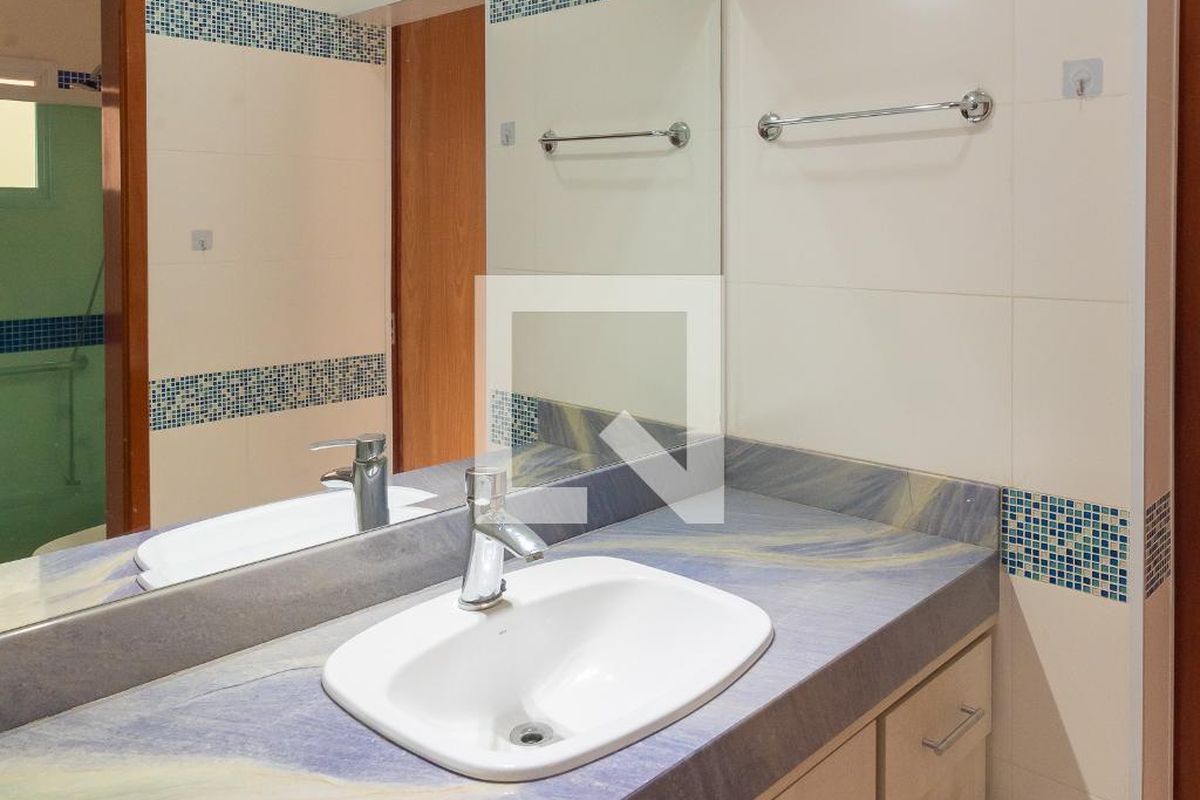 Casa à Venda - Swiss Park, 4 Quartos,  265 m2 em , Campinas - sp | SoloBR