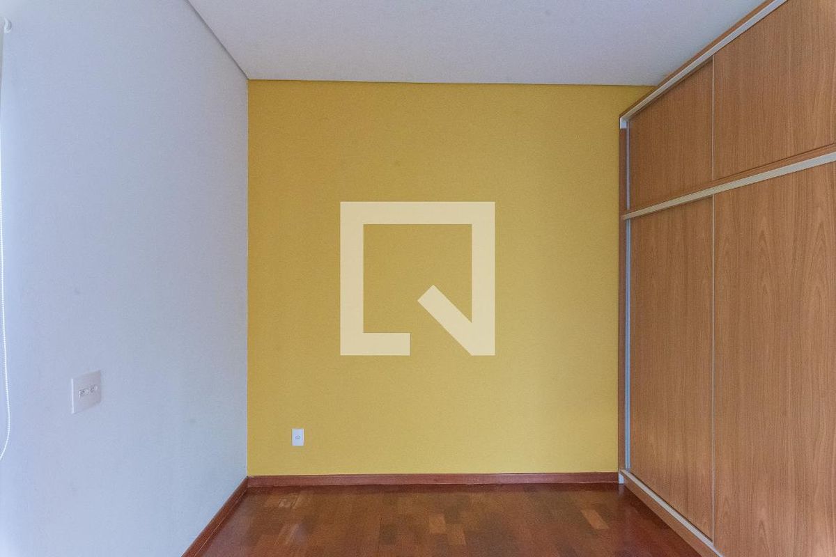 Casa à Venda - Swiss Park, 4 Quartos,  265 m2 em , Campinas - sp | SoloBR