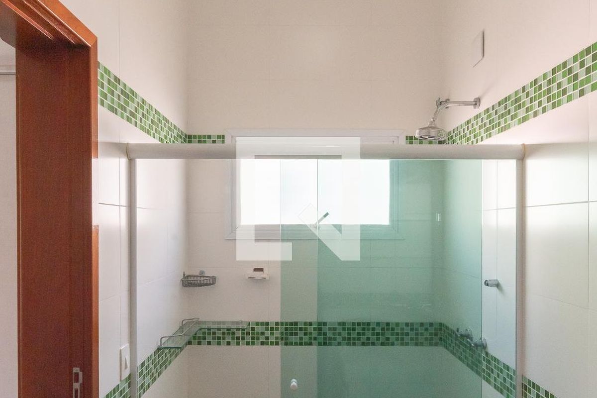 Casa à Venda - Swiss Park, 4 Quartos,  265 m2 em , Campinas - sp | SoloBR