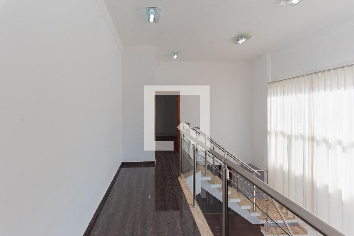 Casa à Venda - Swiss Park, 4 Quartos,  265 m2 em , Campinas - sp | SoloBR