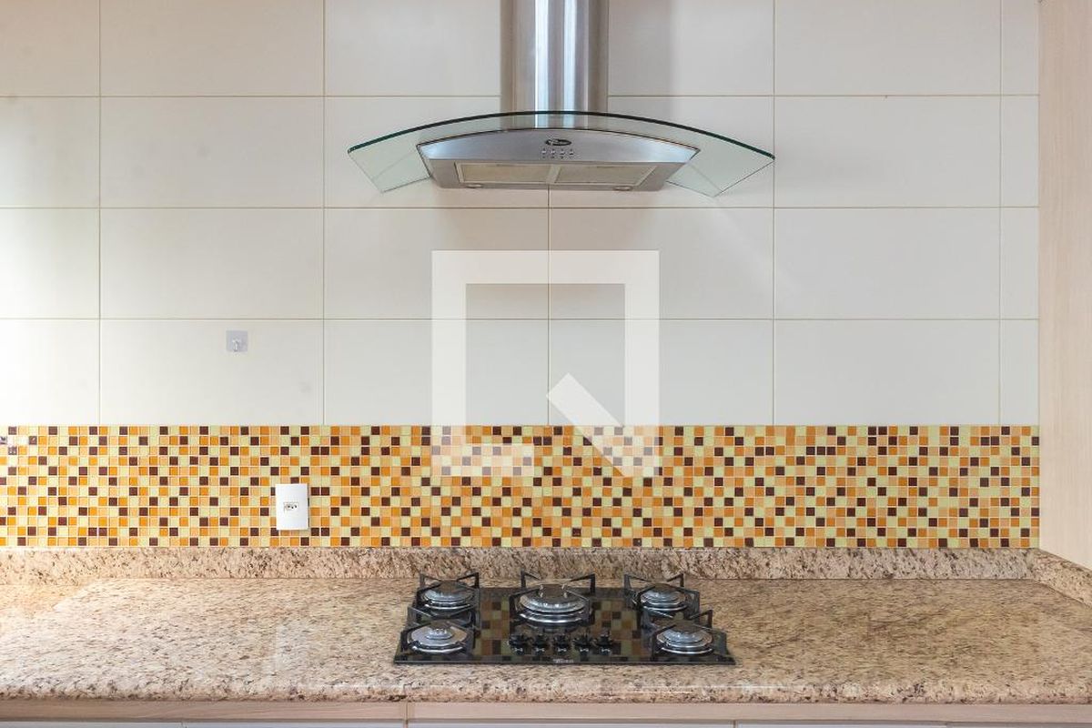 Casa à Venda - Swiss Park, 4 Quartos,  265 m2 em , Campinas - sp | SoloBR