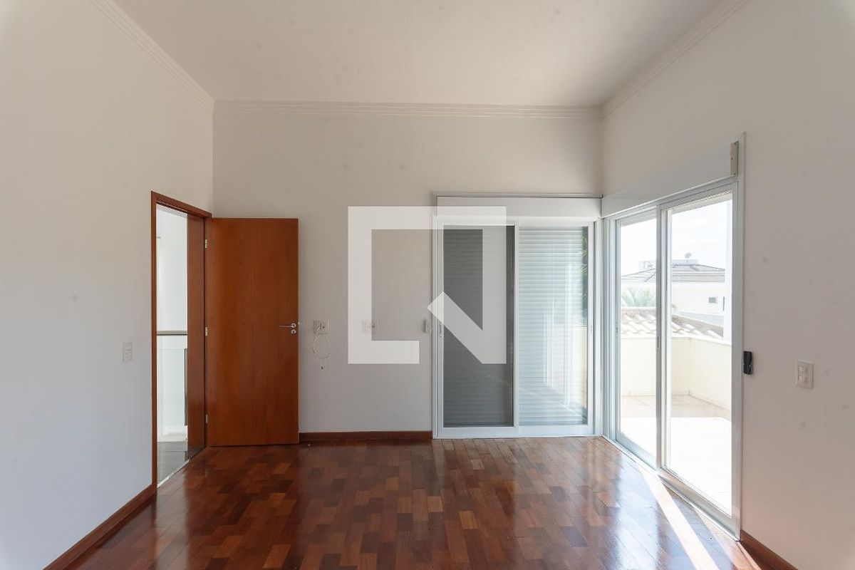 Casa à Venda - Swiss Park, 4 Quartos,  265 m2 em , Campinas - sp | SoloBR
