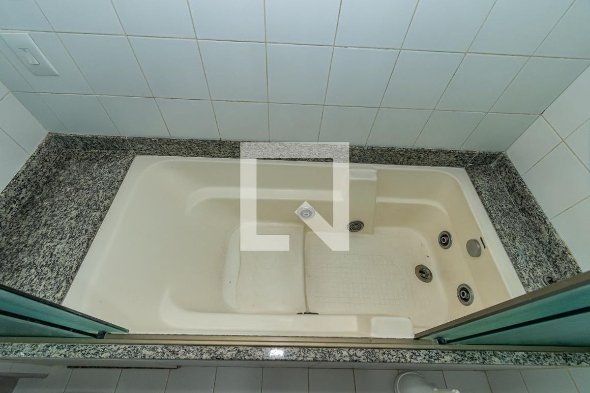 Apartamento à Venda - Cambuí, 1 Quarto,  76 m2 em , Campinas - sp | SoloBR