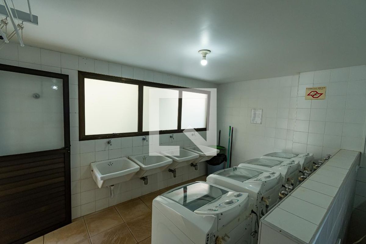 Apartamento à Venda - Cambuí, 1 Quarto,  76 m2 em , Campinas - sp | SoloBR