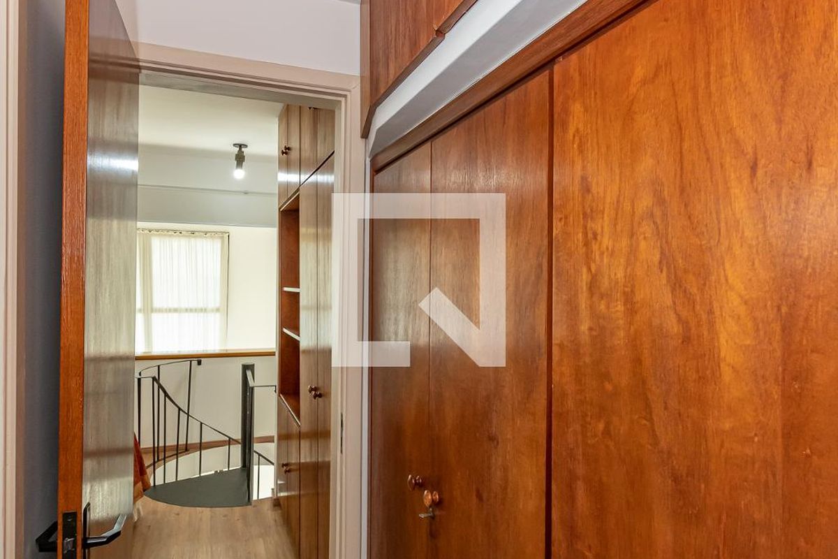 Apartamento à Venda - Cambuí, 1 Quarto,  76 m2 em , Campinas - sp | SoloBR