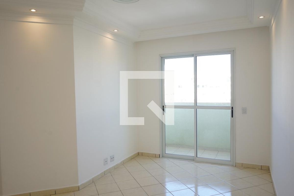 Apartamento, 3 quartos, 70 m² - Foto 2