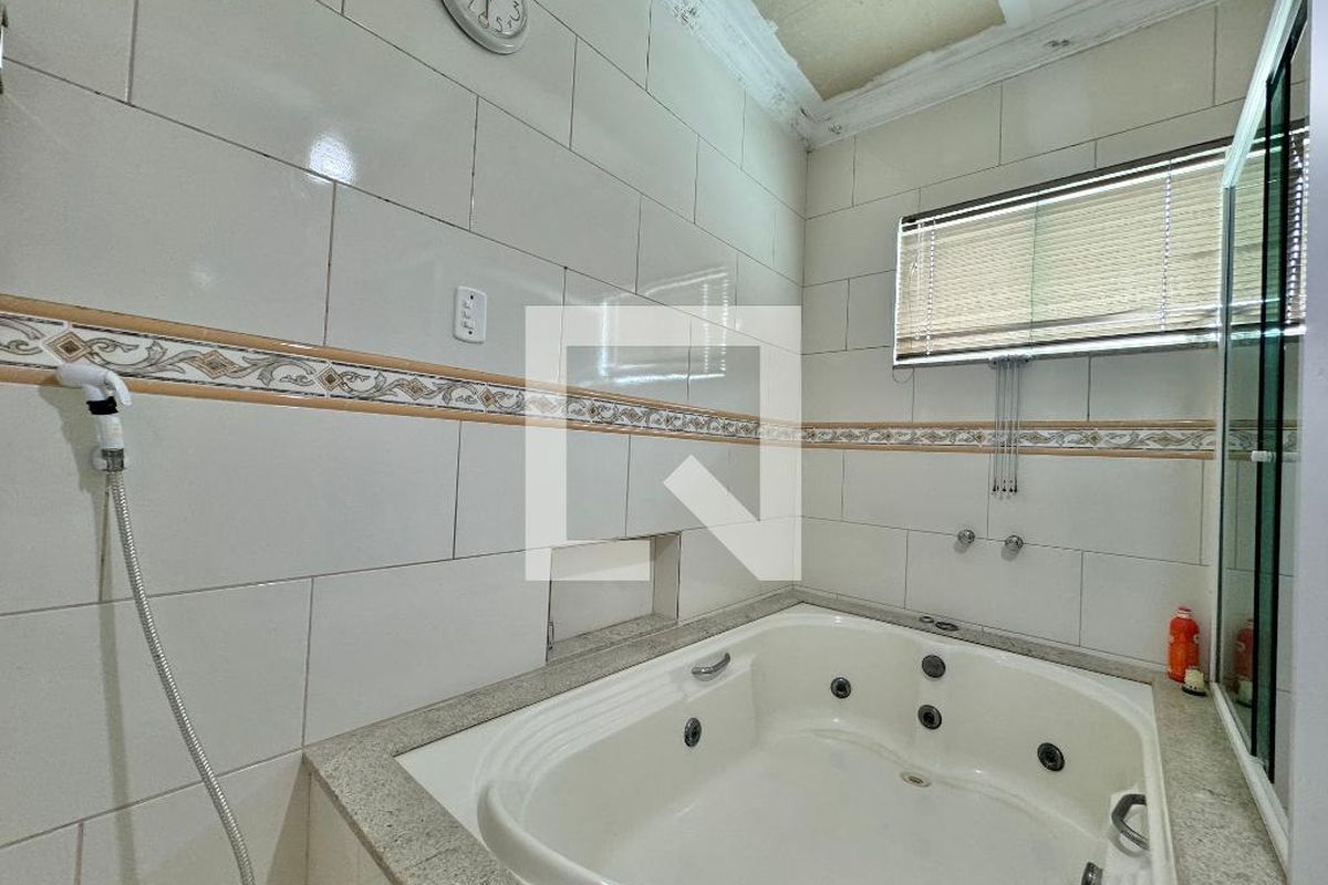 Casa, 4 quartos, 296 m² - Foto 38