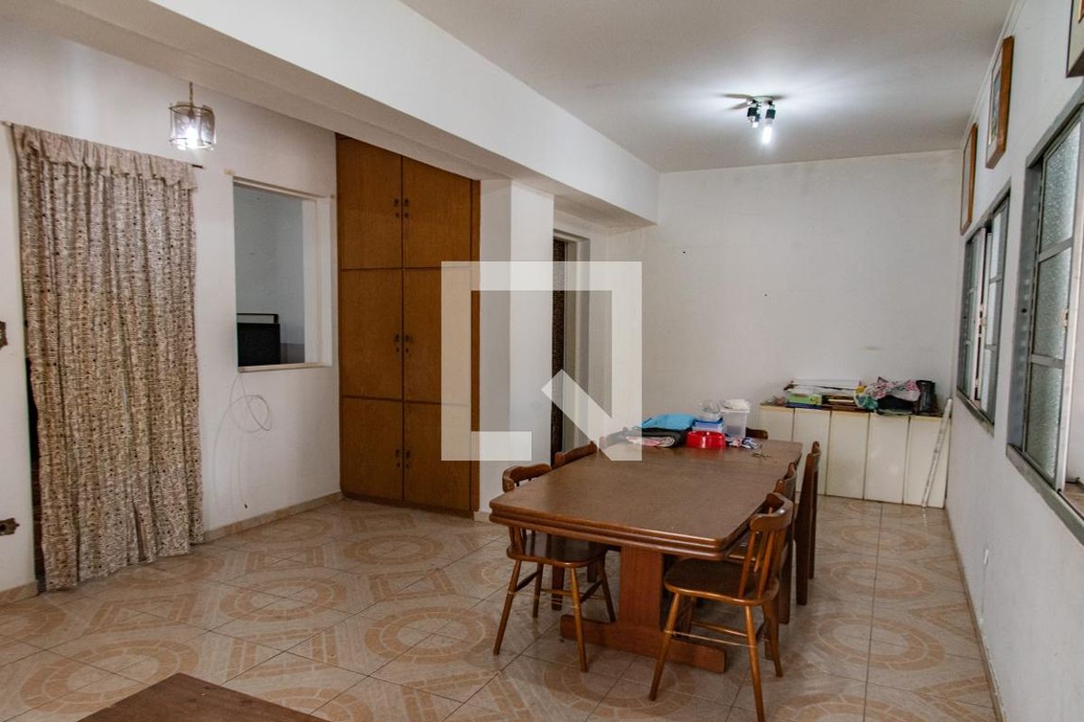 Casa, 5 quartos, 328 m² - Foto 3