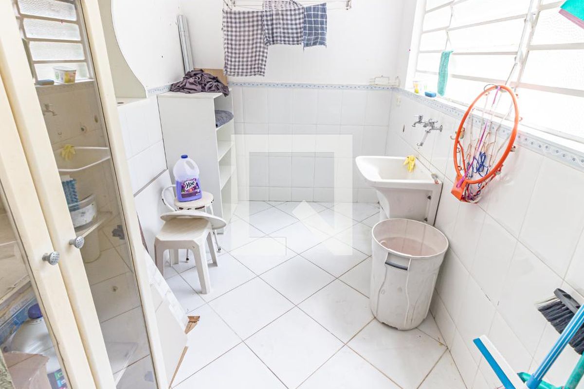 Casa, 3 quartos, 270 m² - Foto 47