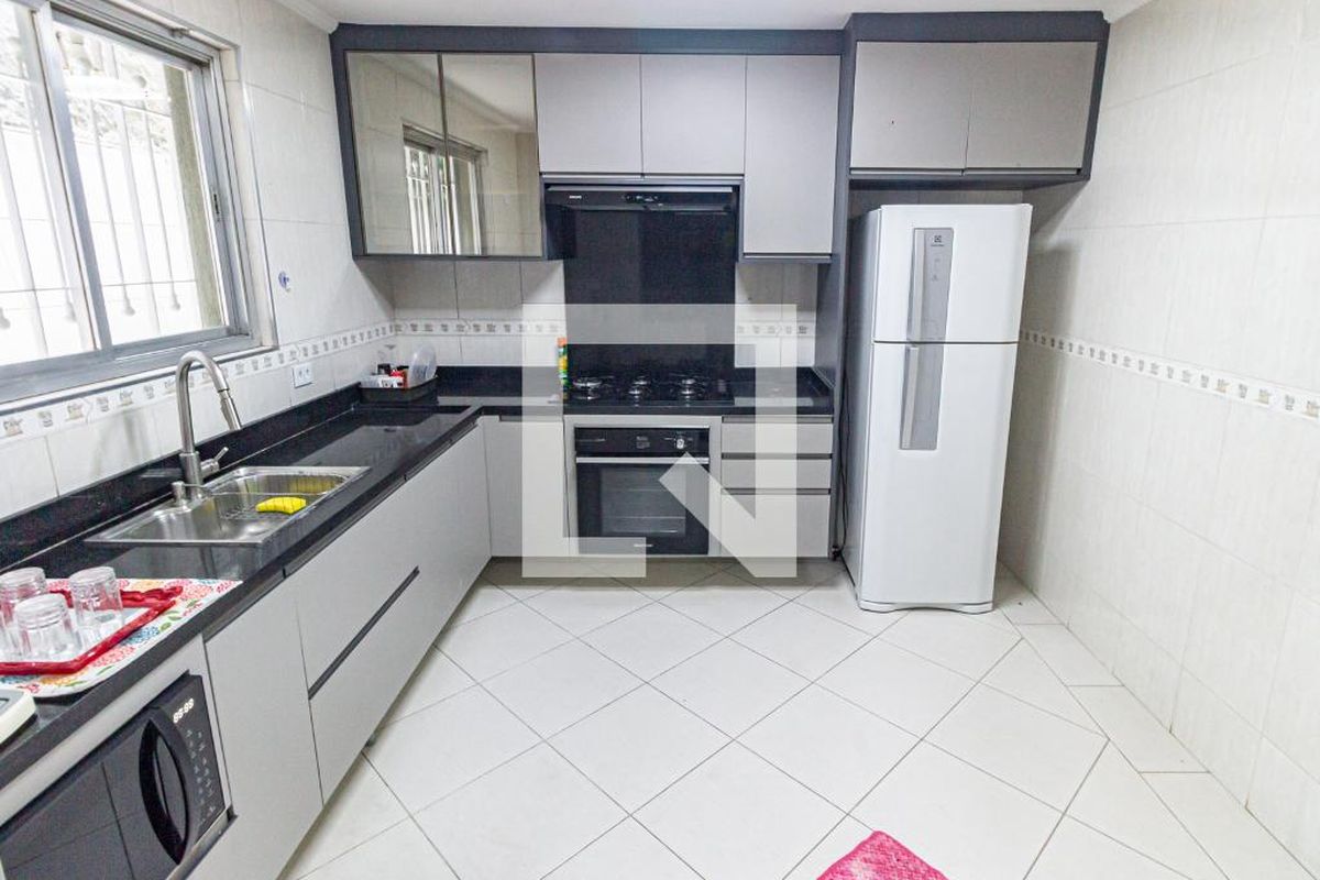 Casa, 3 quartos, 270 m² - Foto 42
