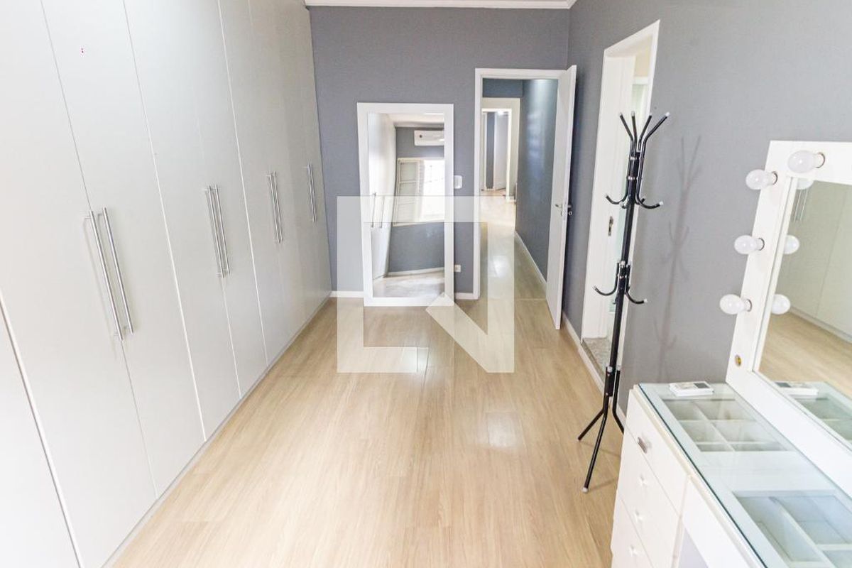 Casa, 3 quartos, 270 m² - Foto 32