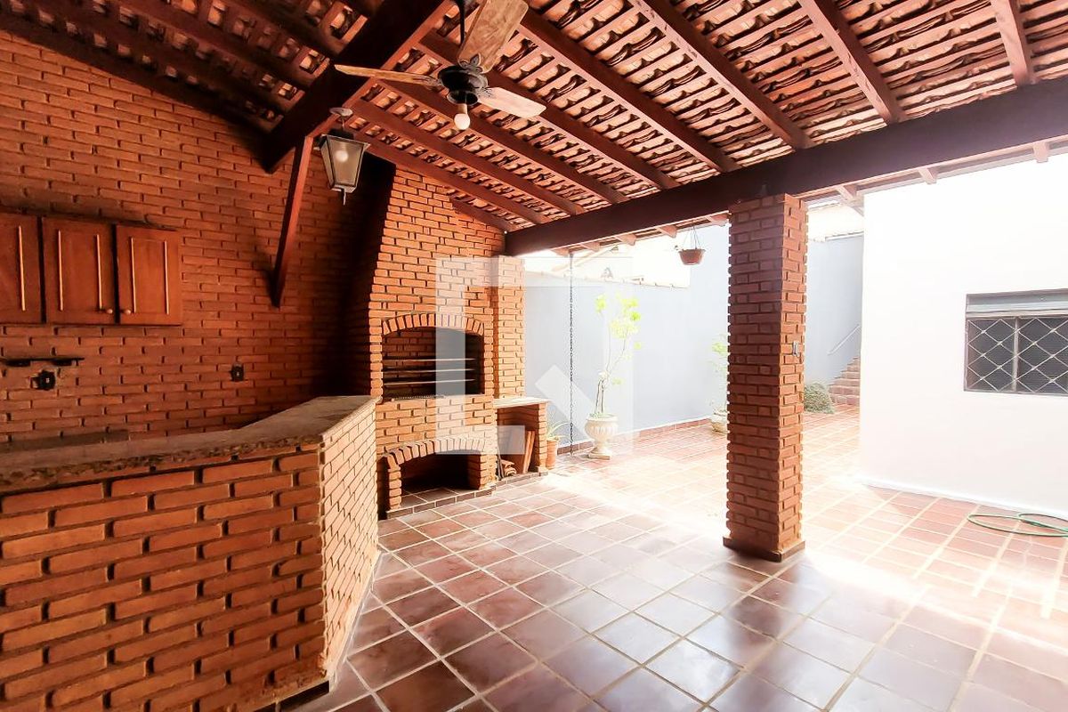 Casa à Venda - Taquaral, 4 Quartos,  291 m2 em , Campinas - sp | SoloBR