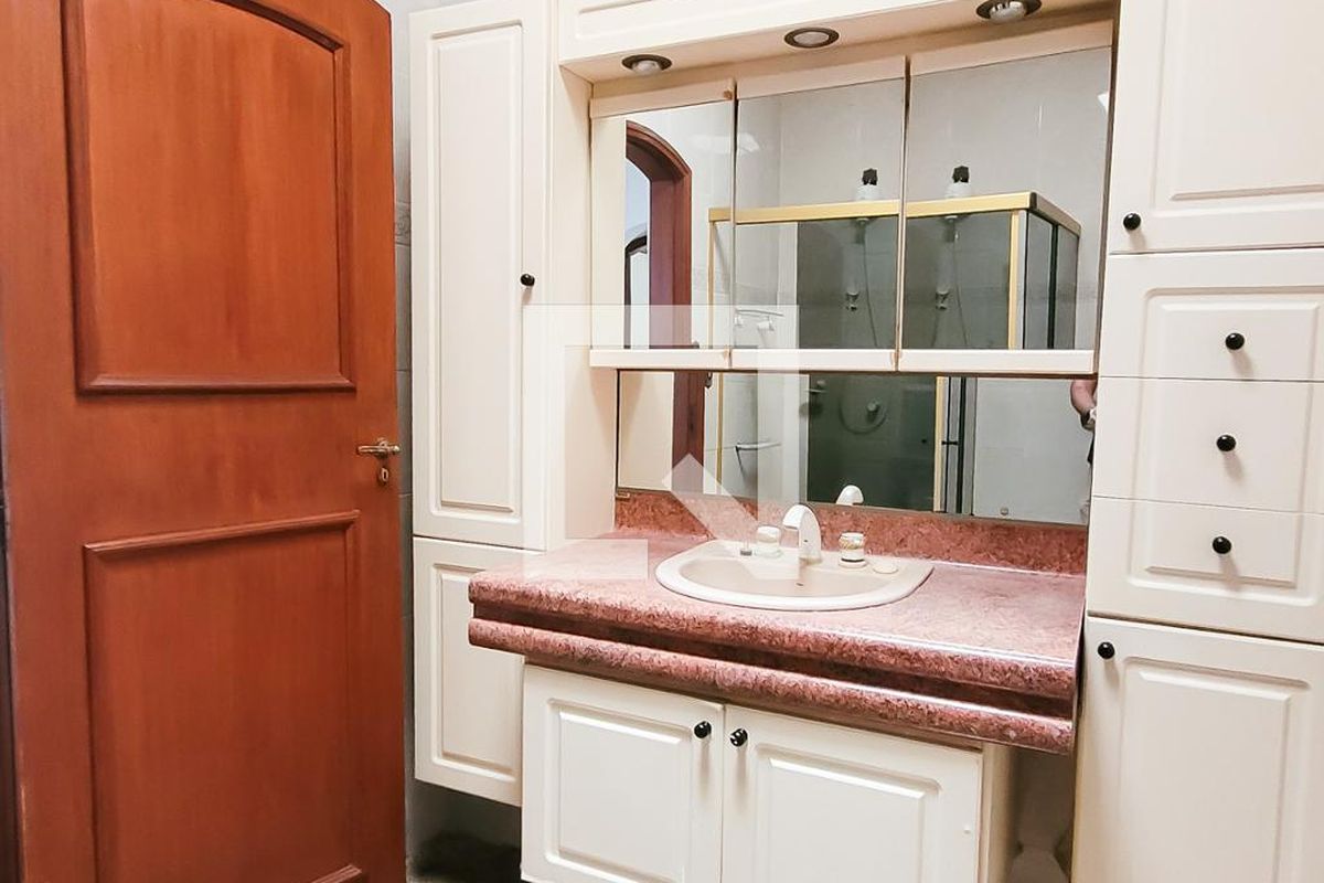 Casa à Venda - Taquaral, 4 Quartos,  291 m2 em , Campinas - sp | SoloBR
