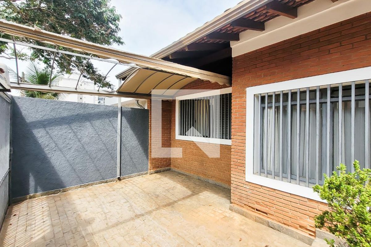 Casa à Venda - Taquaral, 4 Quartos,  291 m2 em , Campinas - sp | SoloBR
