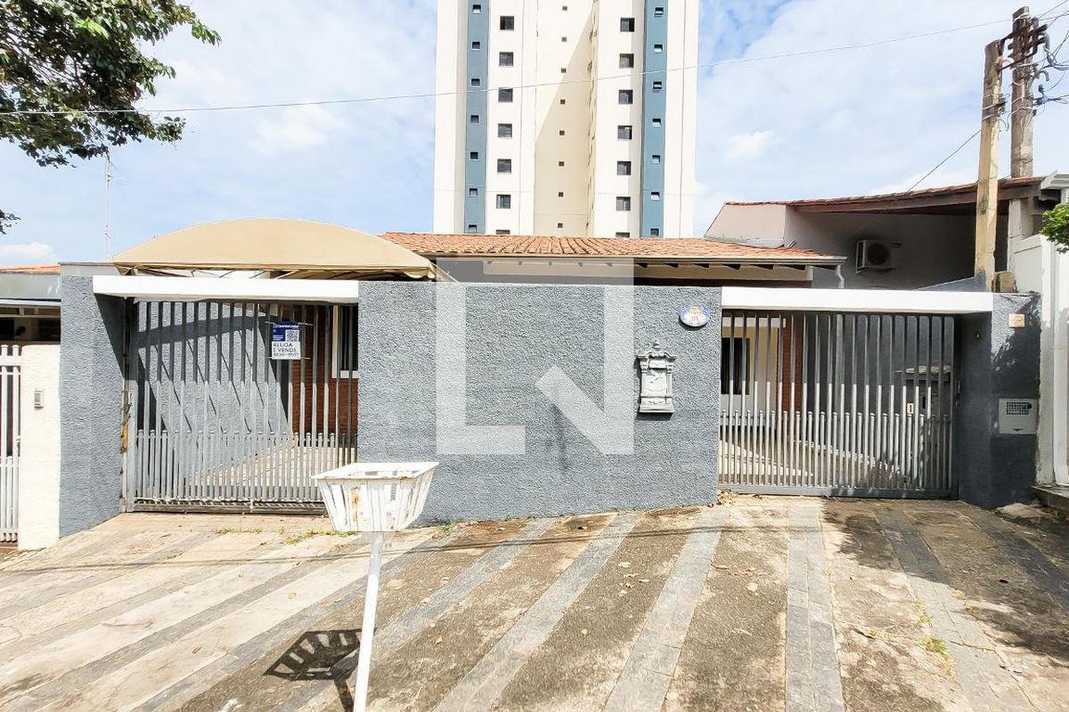 Casa à Venda - Taquaral, 4 Quartos,  291 m2 em , Campinas - sp | SoloBR