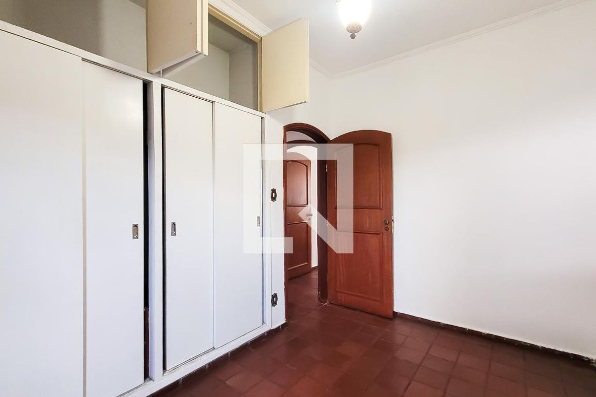 Casa à Venda - Taquaral, 4 Quartos,  291 m2 em , Campinas - sp | SoloBR
