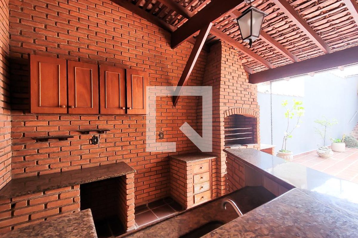 Casa à Venda - Taquaral, 4 Quartos,  291 m2 em , Campinas - sp | SoloBR