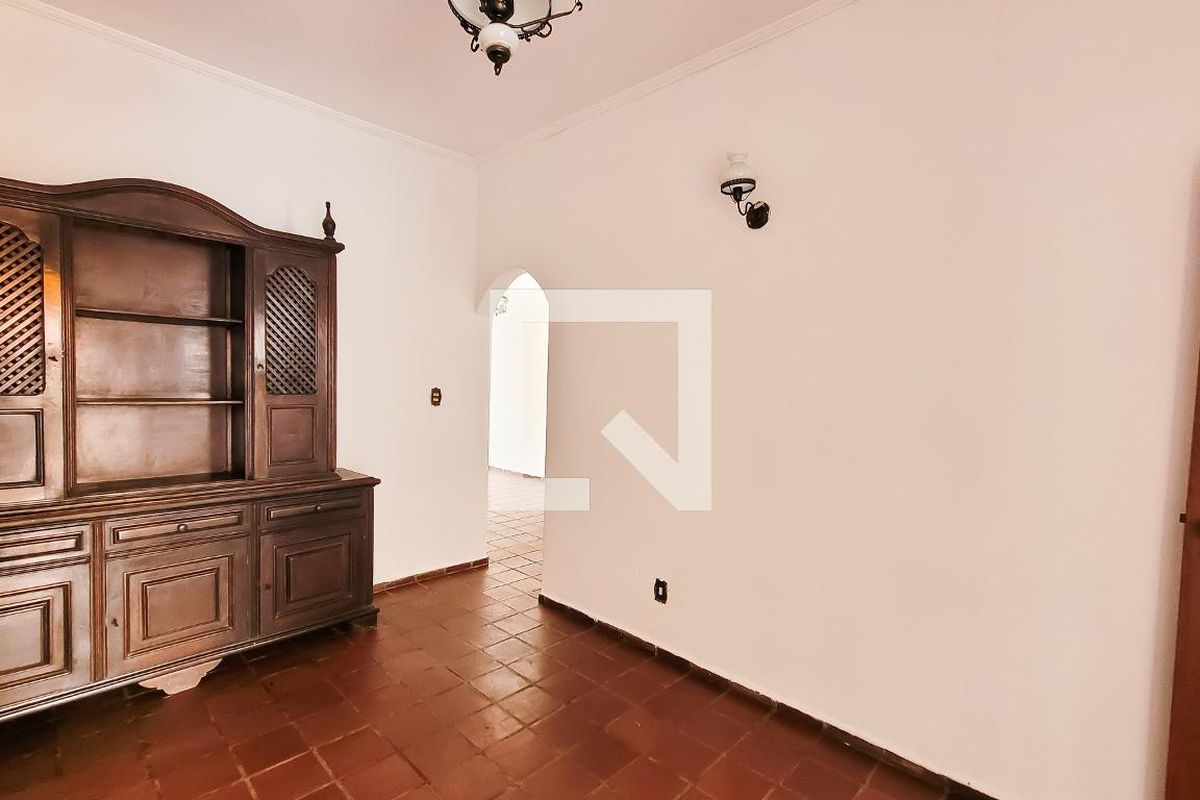 Casa à Venda - Taquaral, 4 Quartos,  291 m2 em , Campinas - sp | SoloBR